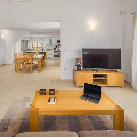 Cozy Home In Baredine With House A Panoramic View Holiday home Donje Baredine